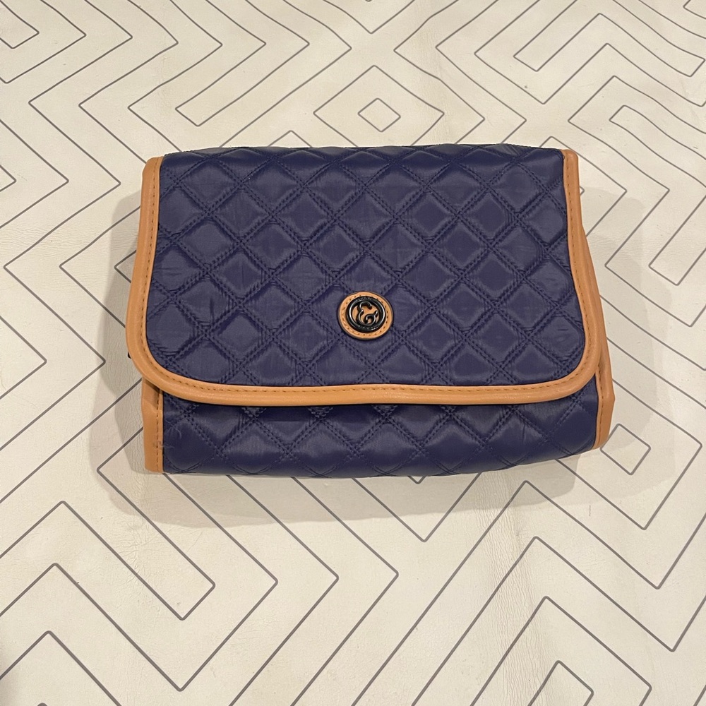 New Joan & David Fold Up Toiletry Kit